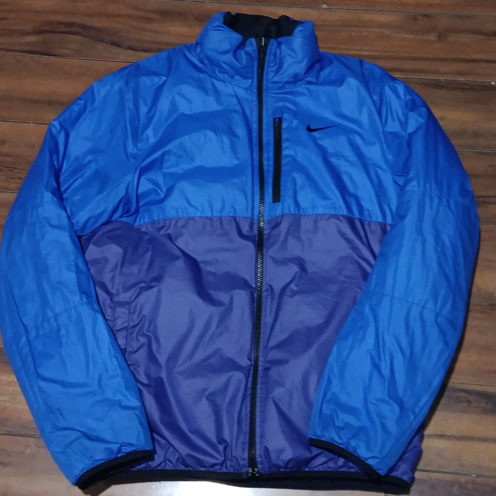 NIKE REVERSIBLE PUFFER JACKET
